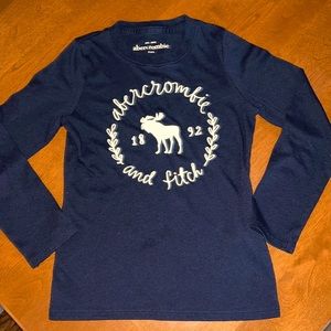 EUC Abercrombie &Fitch long sleeved shirt